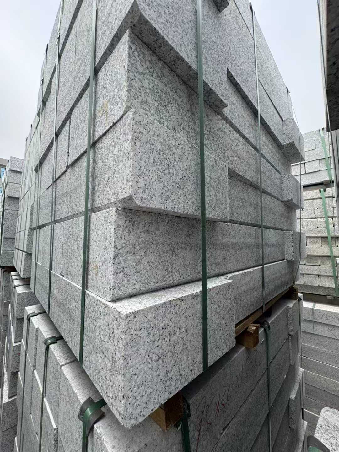 浙江芝麻白路牙石 马路牙子