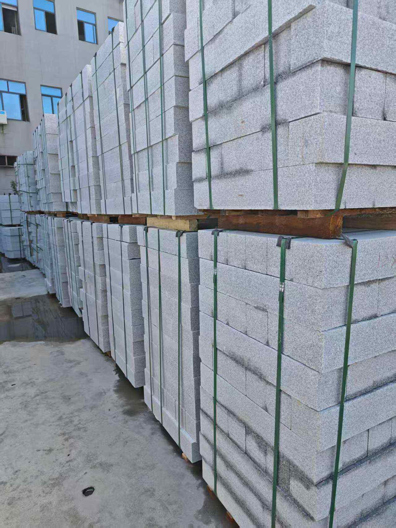 浙江芝麻白路牙石，路侧石